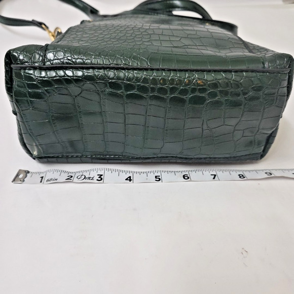 Carlos Santana, Crossbody Green Croc Purse with Coin Purse & Mobile Phone Pocket - Picture 15 of 16